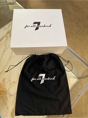 7 For All Mankind• Logo Dust Bag & Box - Black/White
